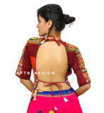 Blusa con bordado hecho a mano de Kutch