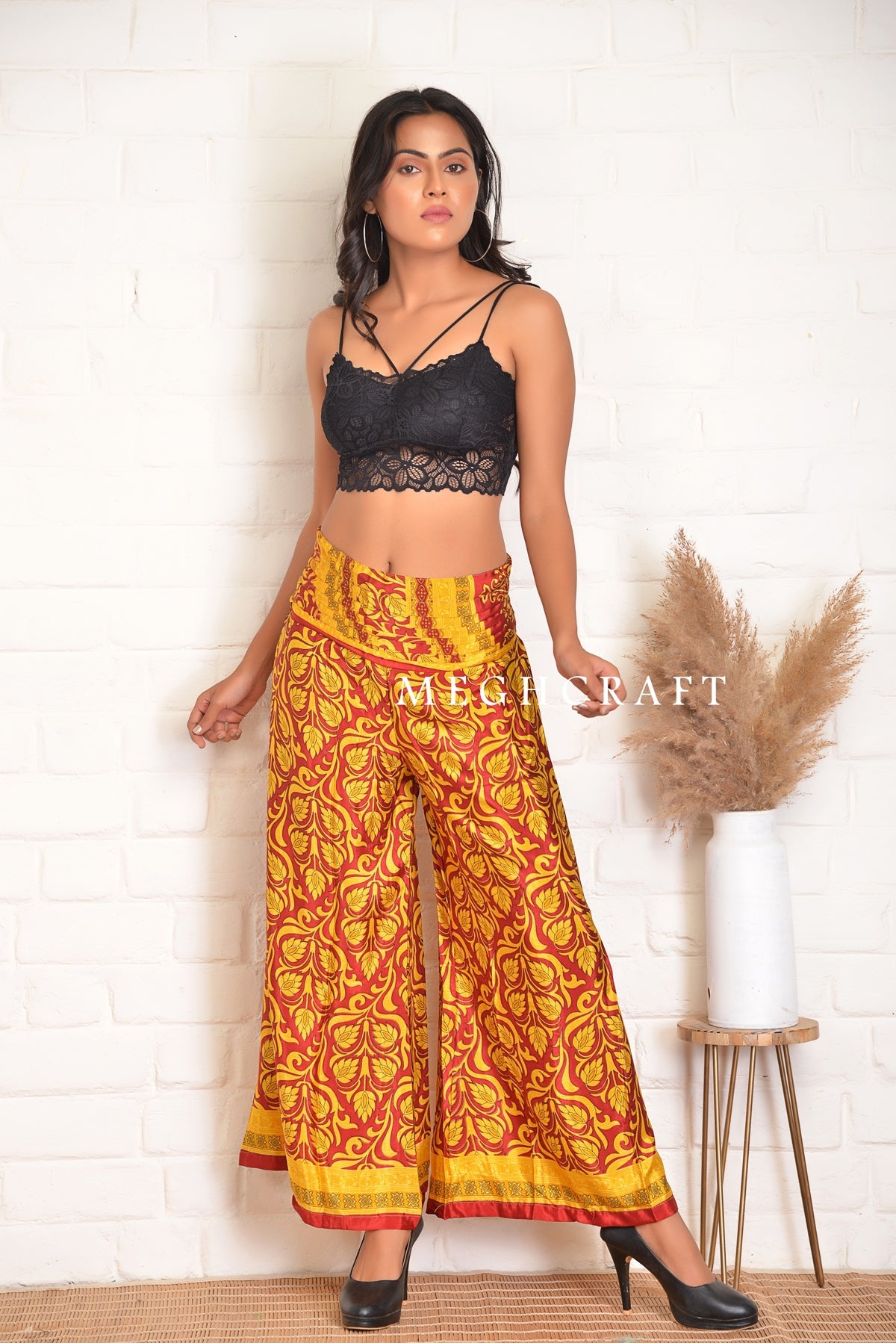 Pantalon large à la mode de la rue