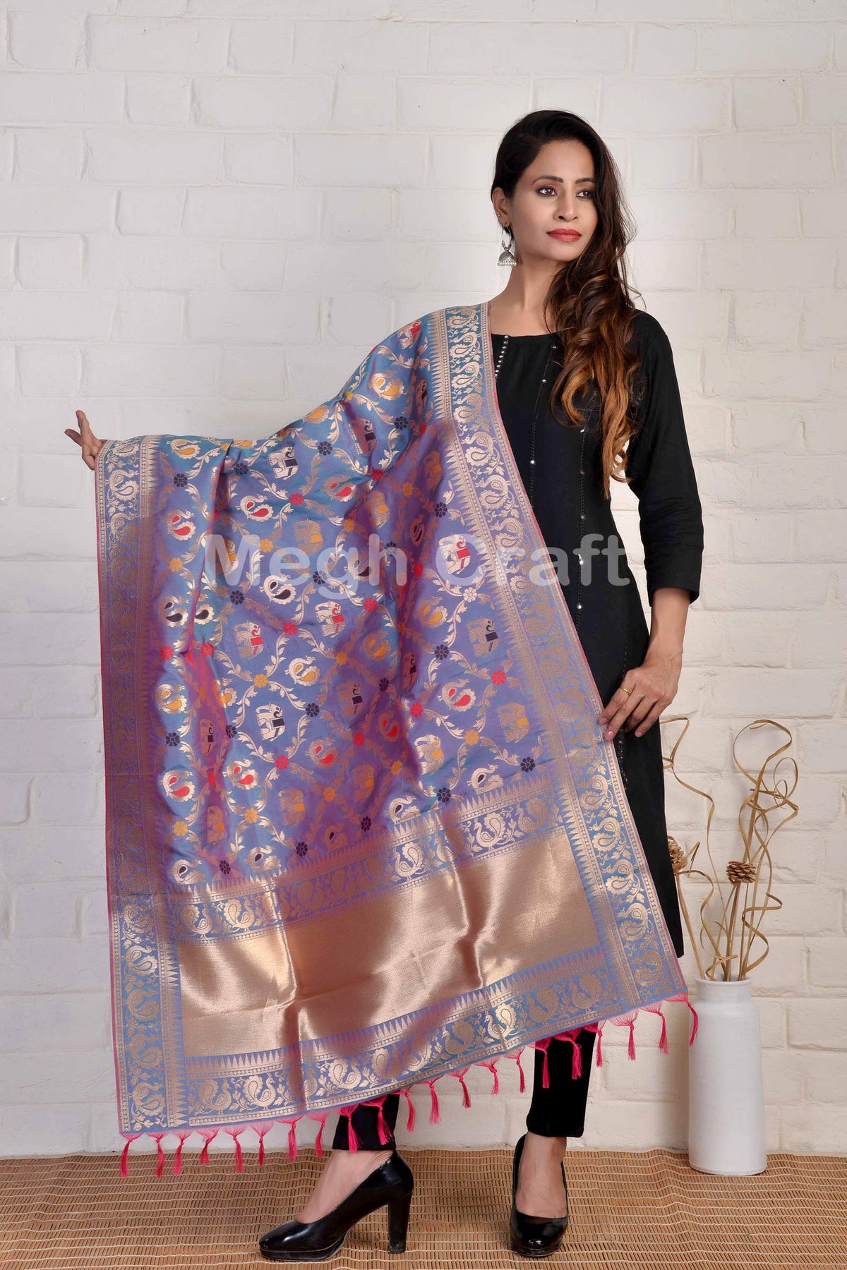 Tenue de mariage Dupatta en soie