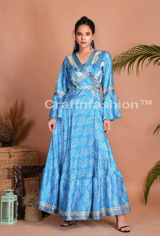 Robe kimono de plage bleue