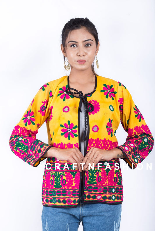 Chaqueta bordada tradicional india