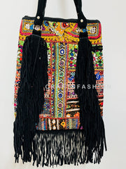 Bolso bohemio con flecos