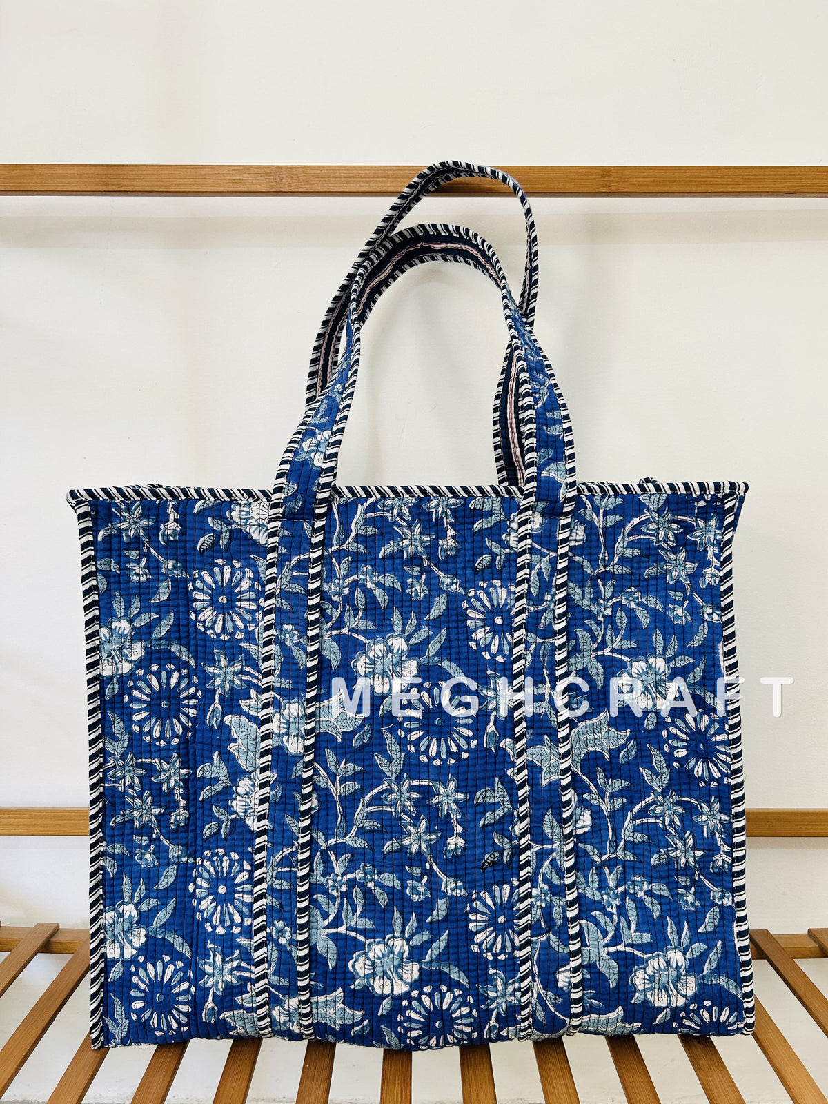 Cotton Quilted Tote Bag Zip Closure