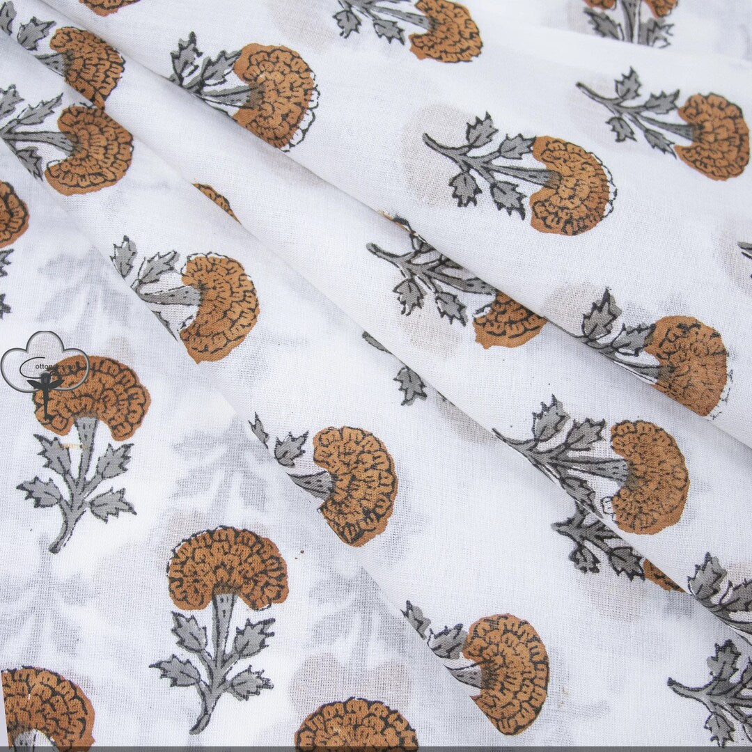 Tela estampada de algodón a mano.